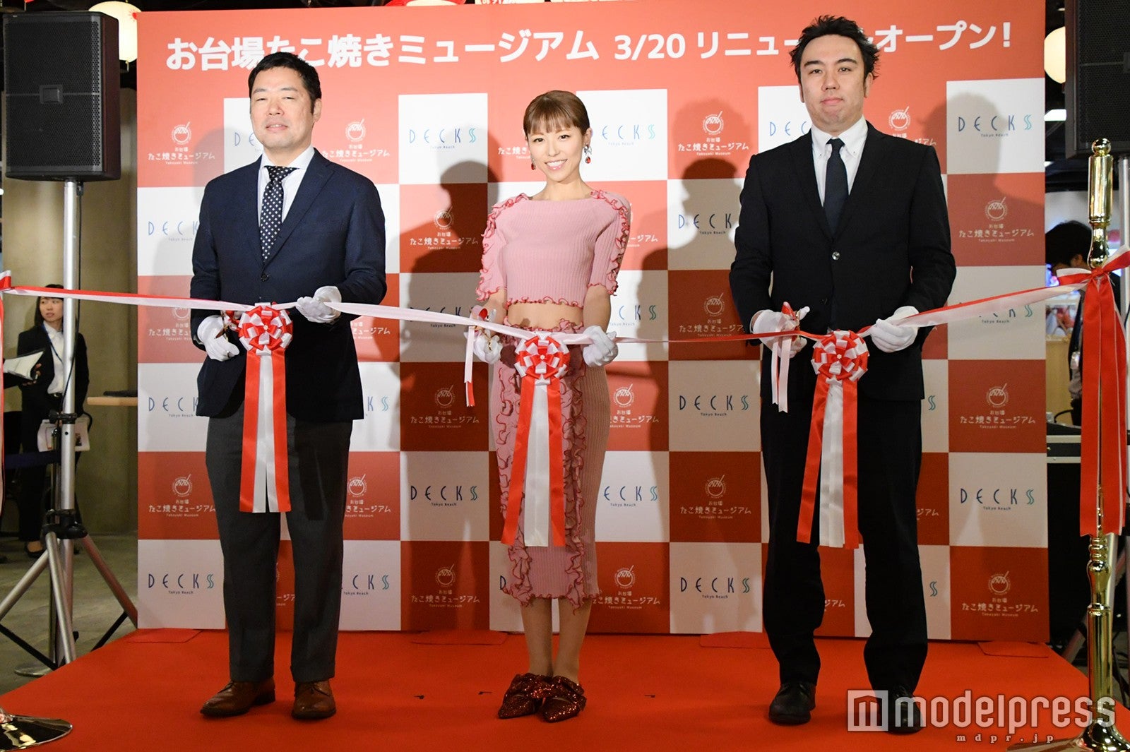 若槻千夏（中央）（C）モデルプレス