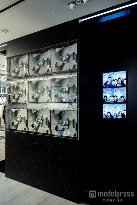 H＆M新宿店で行われたリニューアルオープン記念パーティーの様子