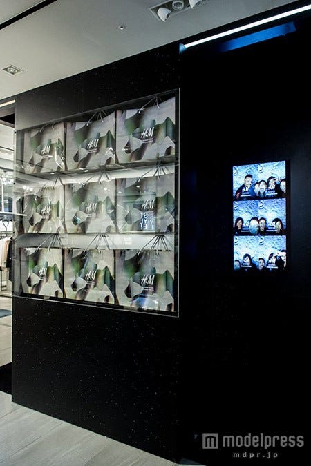 H&M新宿店で行われたリニューアルオープン記念パーティーの様子