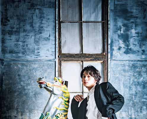 北村匠海、ジャケット姿でファンタジックな世界観に