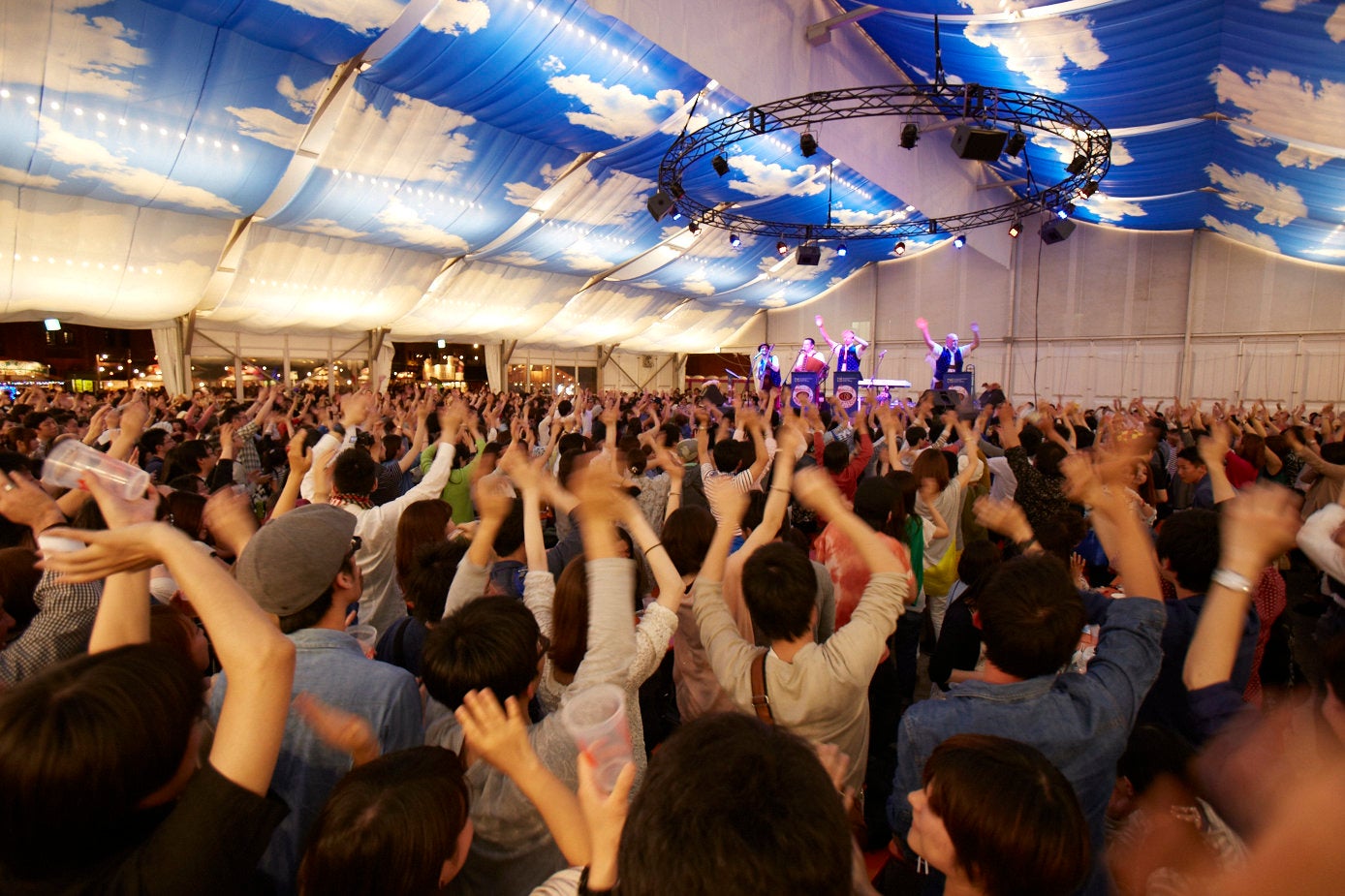 画像提供：横浜赤レンガ倉庫