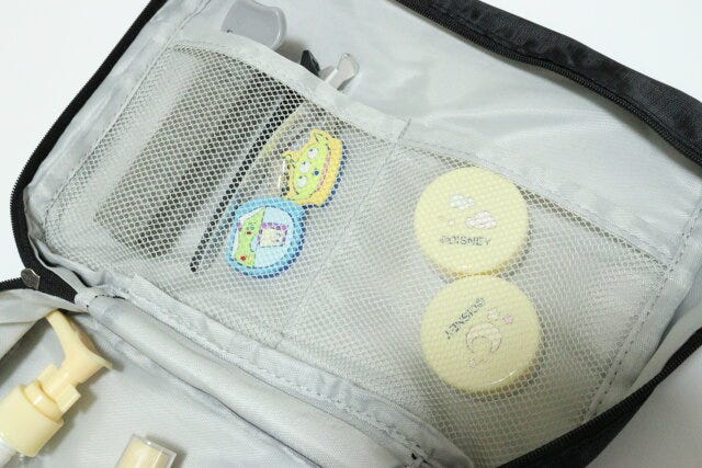 トラベルポーチ　メッシュポケット