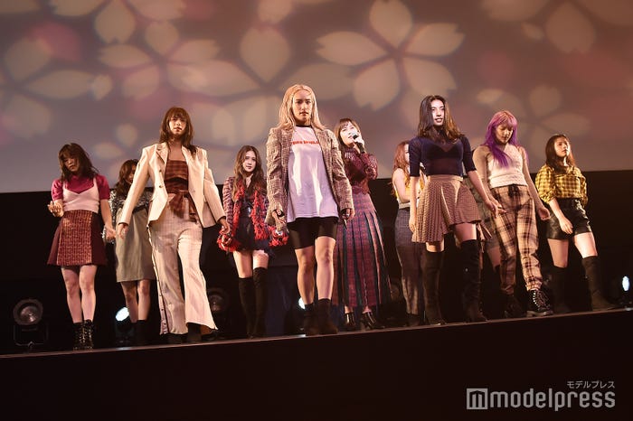 E-girls(C)モデルプレス