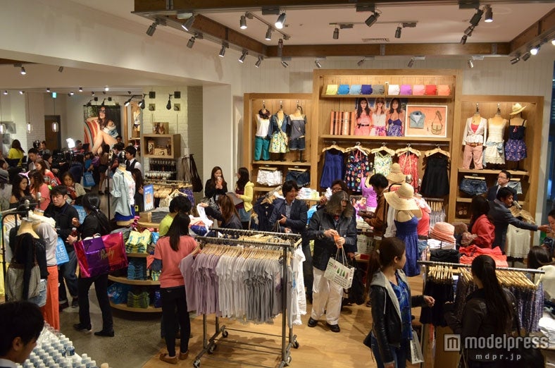 「AMERICAN EAGLE OUTFITTERS」東急プラザ表参道原宿店