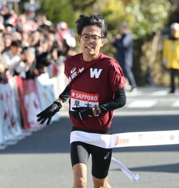 早大“山の名探偵”工藤慎作が痛恨V逸に涙「悔しい」青学大・黒田の激走に粘りみせるも最後は「かなり足が止まっていた。抵抗できない状態だった」