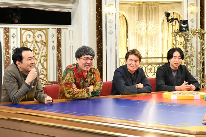 田中卓志、小木博明、ヒロミ、櫻井翔(C)TBS