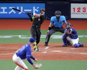 阪神・佐藤輝 14試合ぶりマルチ 上昇気配4試合連続安打「悪くない」3連敗阻止へ前向く