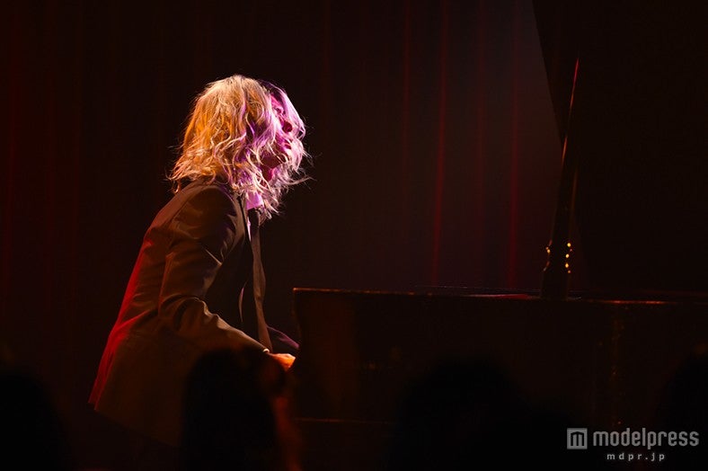 BABY（綾野剛）／（C）TBS