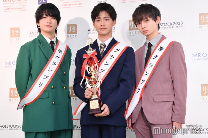 土屋黎、佐々木崇仁さん、片寄翔太さん、井上裕介 (C)モデルプレス