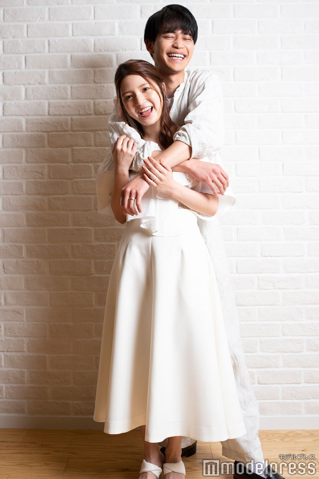 中田圭祐、川島海荷（C）モデルプレス