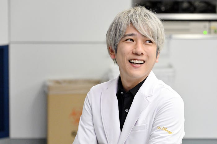 二宮和也「ブラックペアン シーズン2」第9話より(C)TBS