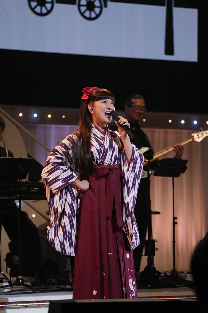 南野陽子「YOKO MINAMINO 40th Anniversary~ALL singles~“楽園のDoor”」(C)HIRO EDWARD SATO
