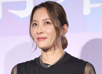 今年50歳ってマジ？瀬戸朝香 変わらぬ美貌が衝撃「デビュー当時を思い出します」「若返った」