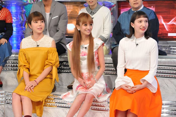 (左から)住谷杏奈、愛沢えみり、斉藤アリス(画像提供:関西テレビ)