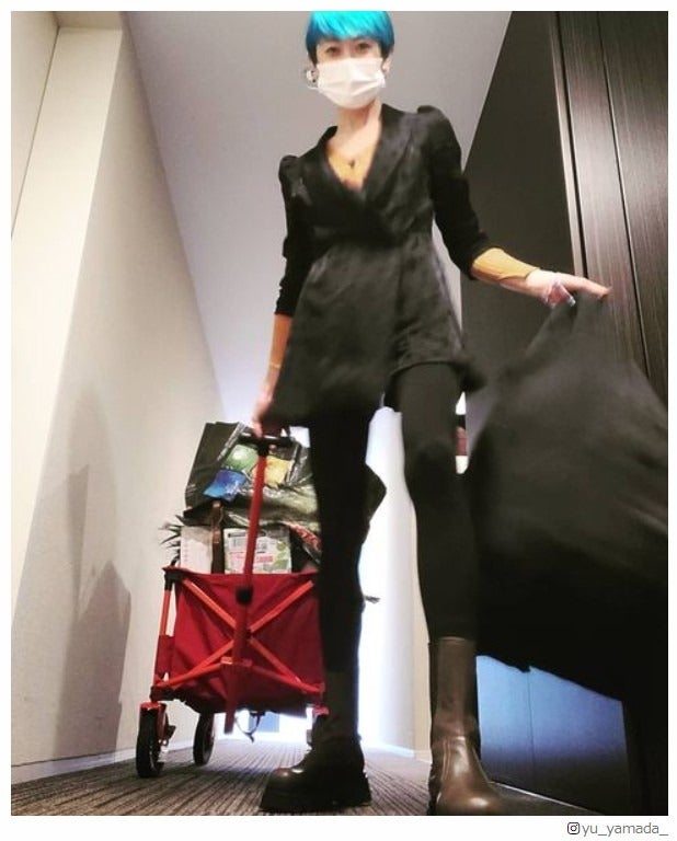 山田優、COSTCOでの“爆買い”報告に反響「目立ちそう」「かっこいい」