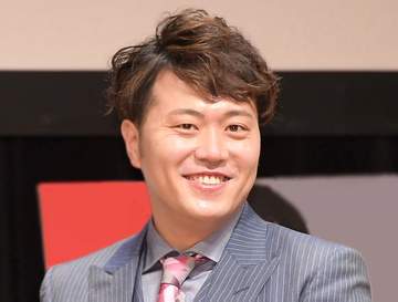 「我が家に向井理さん」エハラマサヒロ家で超豪華メンバーの宅飲み会！「ほぼ家族」「絆の強さを感じます」