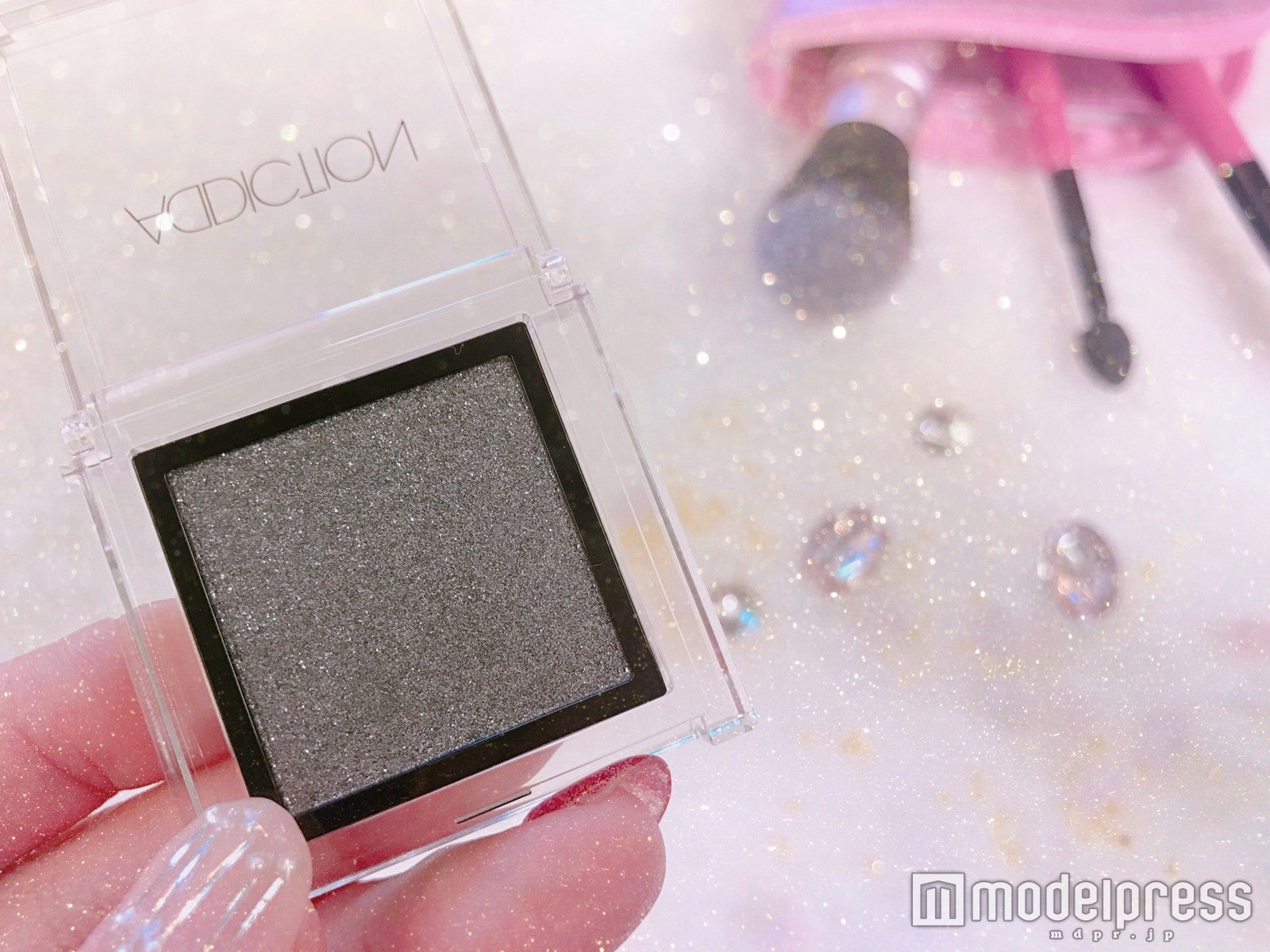 【ADDICTION】今話題の“ブラックアイカラー”！キラキラ感がクセになる人続出中