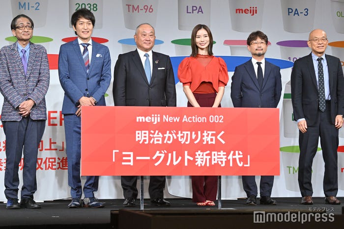 千原ジュニア、朝日奈央ら(C)モデルプレス