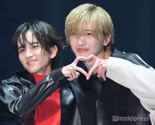 なにわ男子・道枝駿佑&板垣李光人、シークレットで登場「マルス」からのハートポーズで会場沸かす【TGC 2024 S/S】