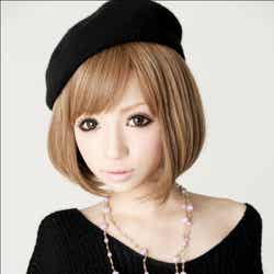 八鍬里美