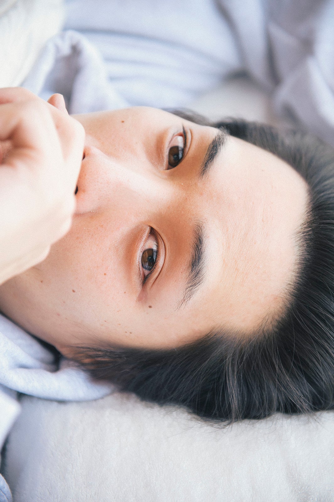 鈴木伸之がセルフプロデュース “近・近・近キョリ写真”特集も実現