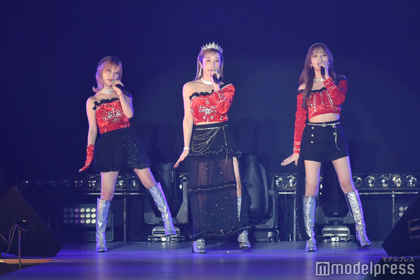 まりな、ありしゃん、さおりん／ヘラヘラ三銃士（C）モデルプレス