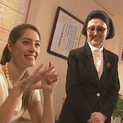 世界的デザイナー・森英恵、孫・森泉に壮絶な戦争体験を初告白