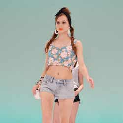 「phebely (フィービリー)」