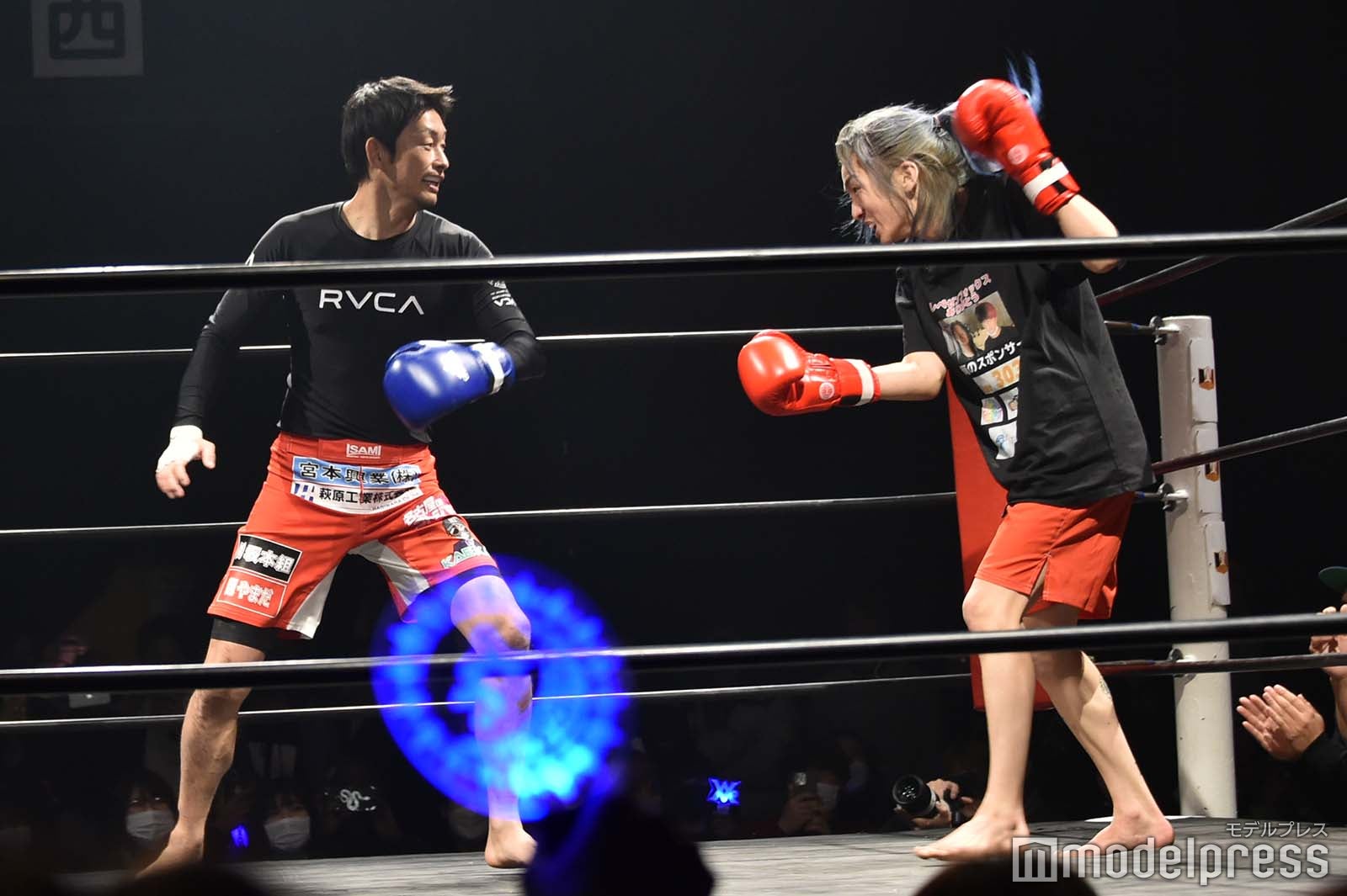 （C）モデルプレス