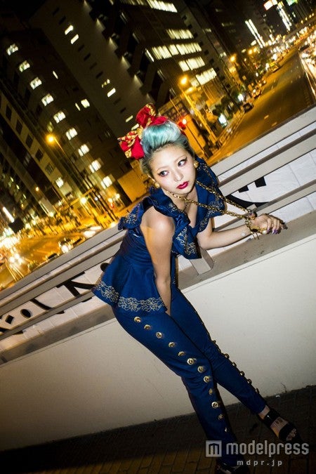 モデル斉藤夏海、アーティスト名義を発表「うちのスタイルは何も変わらないよ」