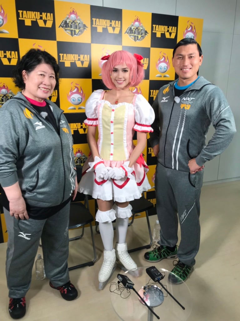 ザギトワ“魔法少女”コスプレで人生初の仕掛け人に 前代未聞のハプニング勃発