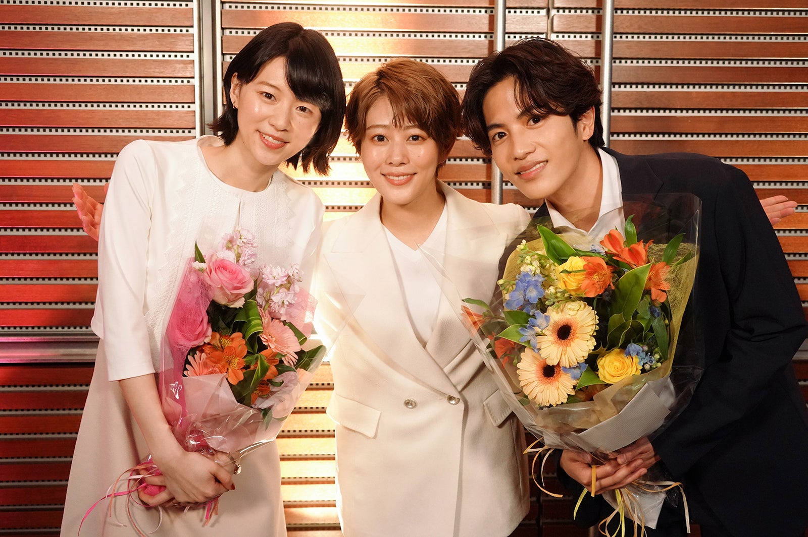 志尊淳「ずっと葛藤してました」ラブシーン裏話明かす「ムチャブリ！」クランクアップ