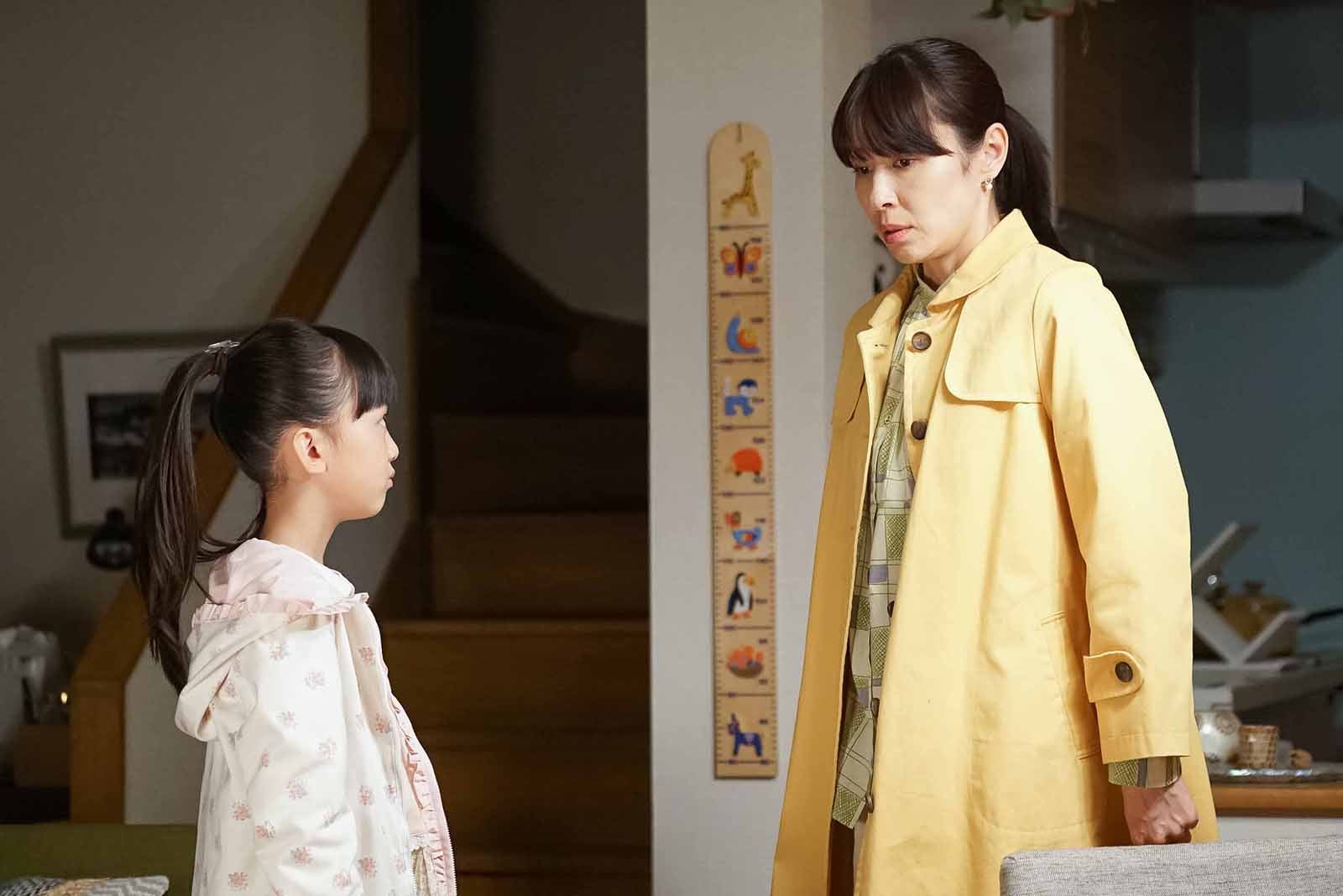 （右）水野美紀（C）NHK