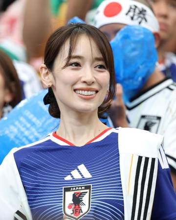 SAMURAI BLUEを支えた美人妻たちに熱視線 山田美保子氏コラム