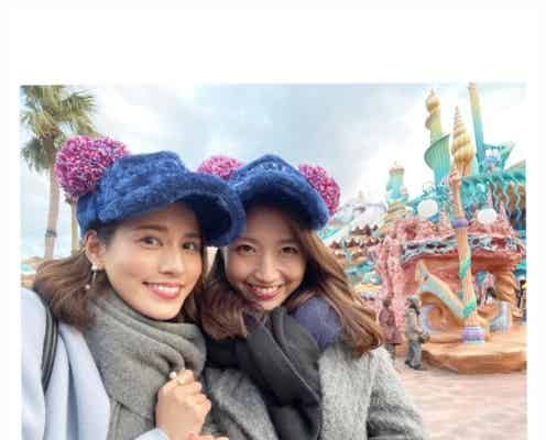 フジ三田友梨佳&永島優美アナ、Xmasディズニーでペアコーデ “美人姉妹風”2ショットに「可愛すぎ」と反響