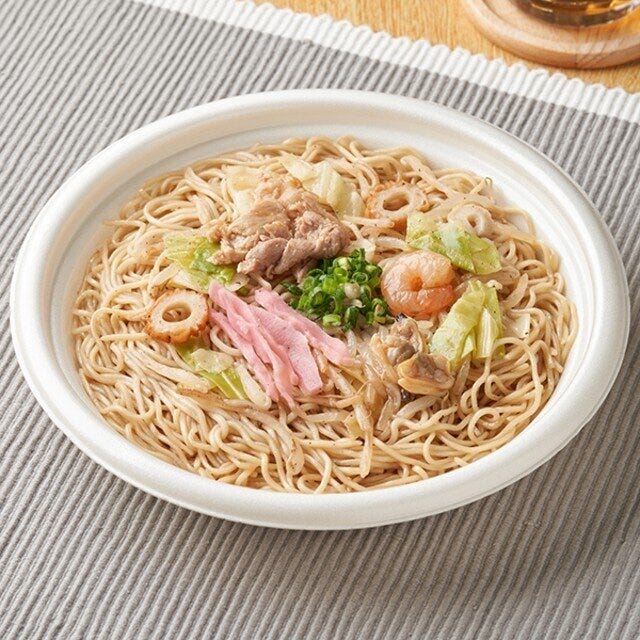 ファミリーマート ファミマ うまい麺 名店監修 Shin-Shin店主監修 博多焼きラーメン ファミリーマート ファミマ うまい麺 名店監修 Shin-Shin店主監修 博多焼きラーメン