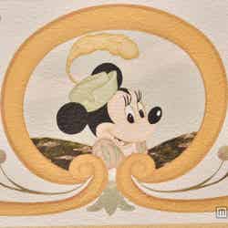 カピターノ・ミッキー・スーペリアルーム／ベッドサイドに描かれたミニーマウス