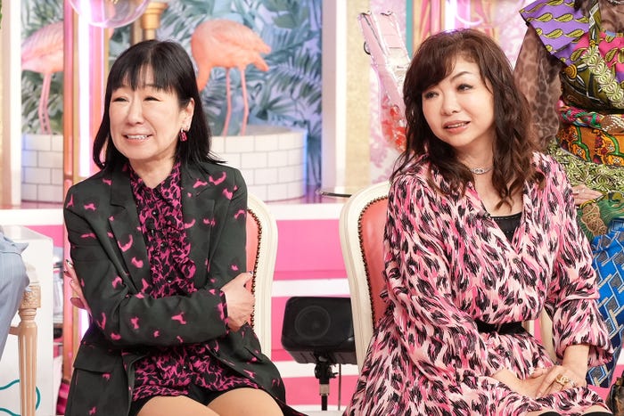 リンゴ、モモコ(C)日本テレビ