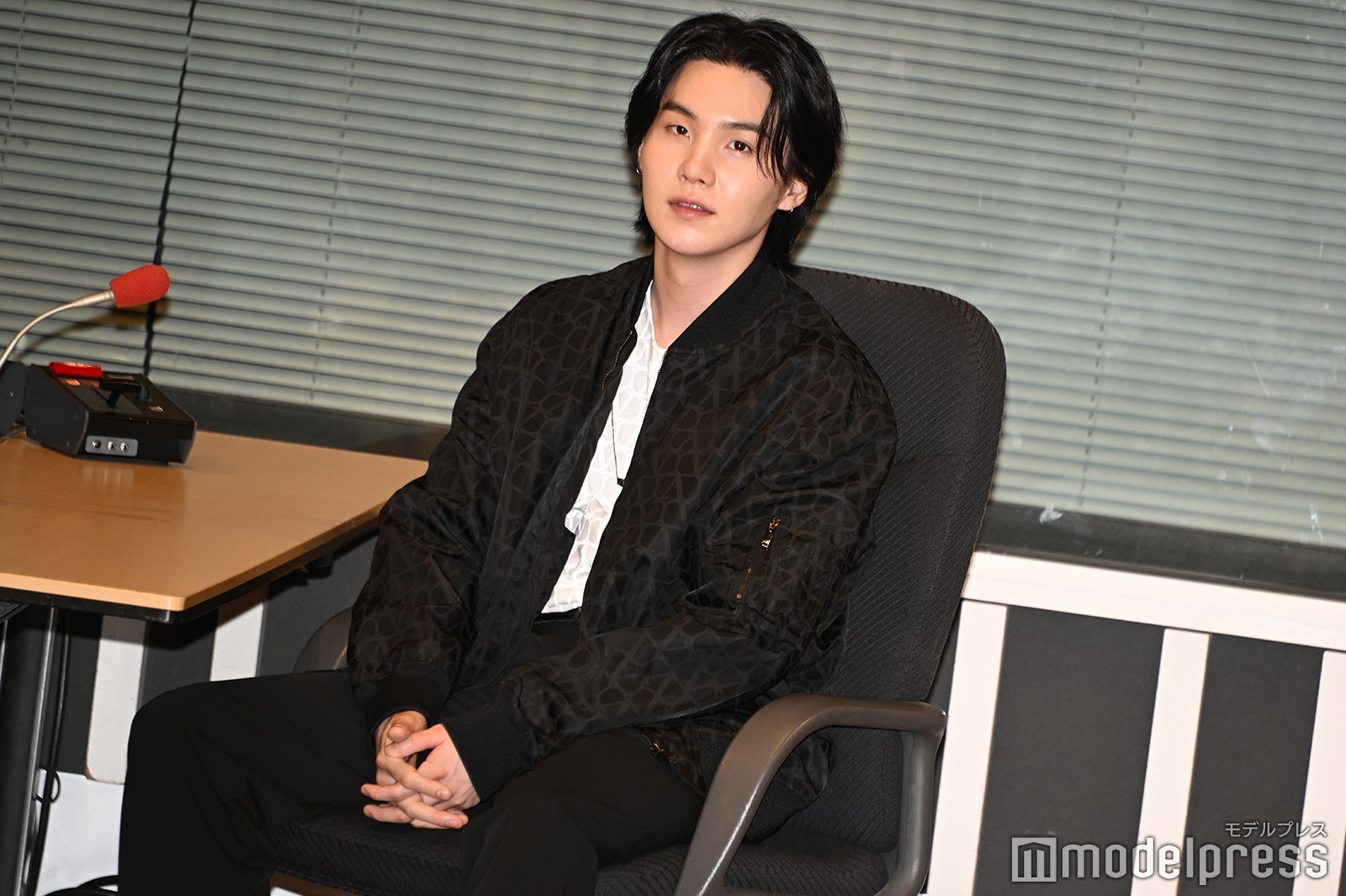 SUGA（C）モデルプレス