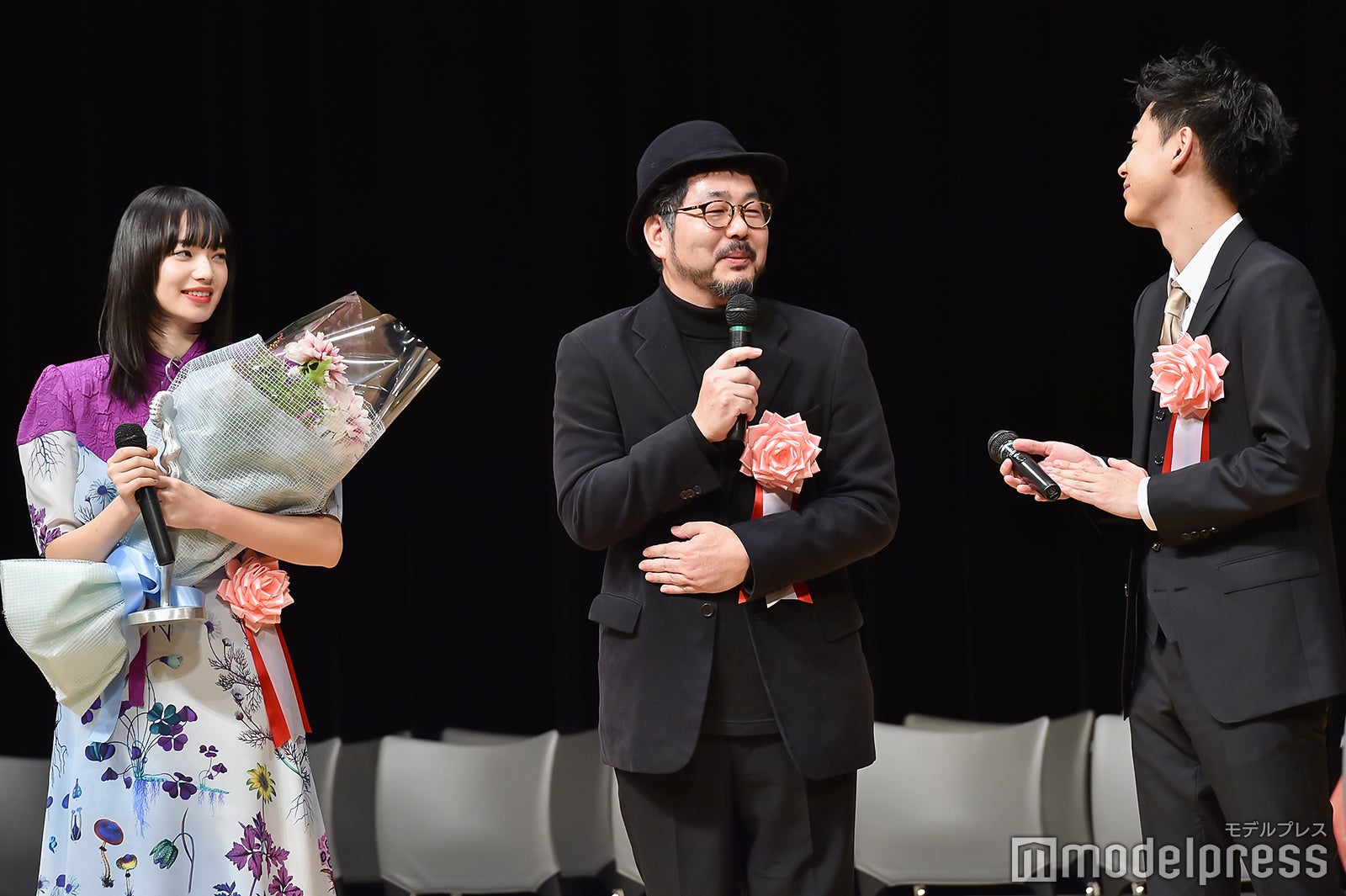 小松菜奈、塩田明彦監督、成田凌（C）モデルプレス