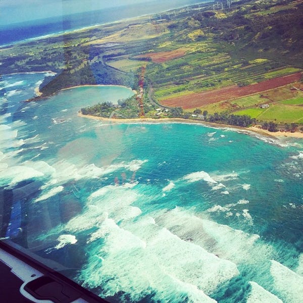 ヘリコプターからの景色/愛沢えみりInstagramより