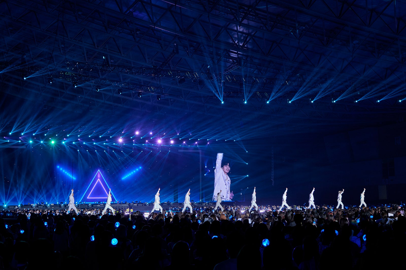 「2021 JO1 LIVE “OPEN THE DOOR”」（C）LAPONE ENTERTAINMENT