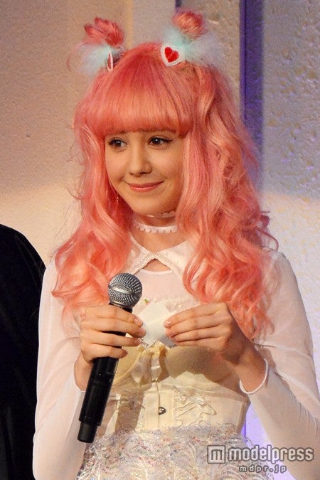 トリンドル玲奈 セーラームーンで降臨 かわいすぎる ファン興奮 モデルプレス トリンドル玲奈 セーラームーンで降臨 かわいすぎる ファン興奮 モデルプレス