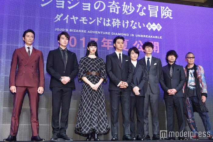 (左から)伊勢谷友介、真剣佑、小松菜奈、山崎賢人、神木隆之介、岡田将生、山田孝之、三池崇史監督(C)モデルプレス