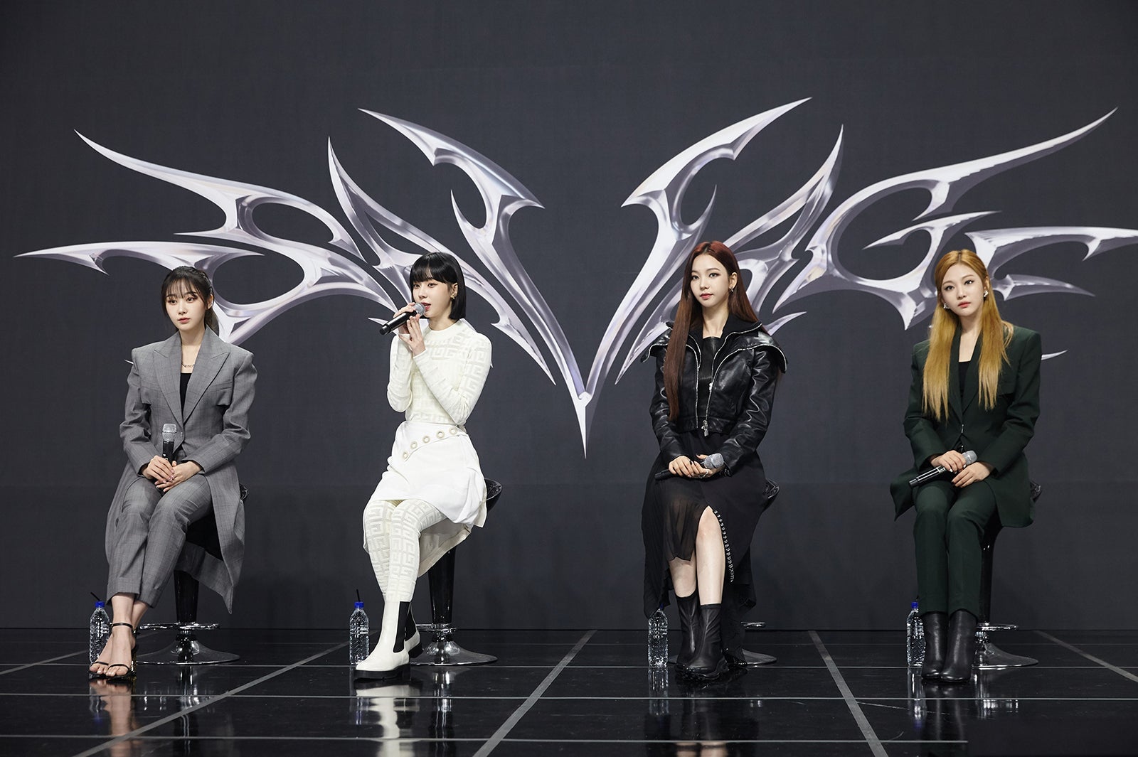 aespa、初フィジカルアルバム予約枚数が40万超　新人と思えぬ成果に「戸惑いもしたが本当に幸せ」＜The 1st Mini Album「Savage」記者会見＞