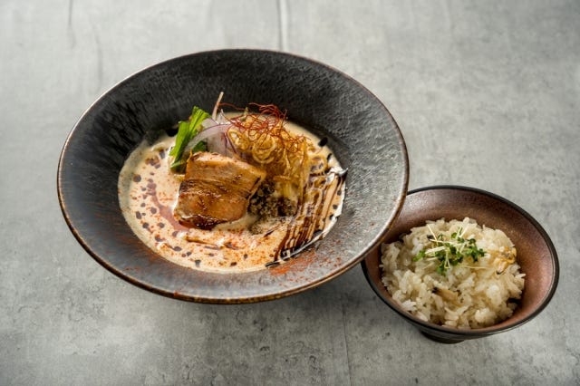 シェフのこだわりが光る「フレンチラーメン」が大阪初登場