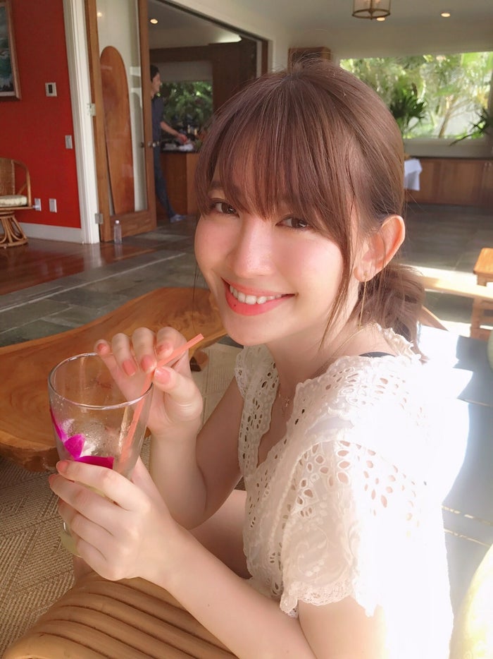 小嶋陽菜 久松郁実 足立梨花の デートなう が可愛すぎ ハワイでドキッとする一面披露 モデルプレス