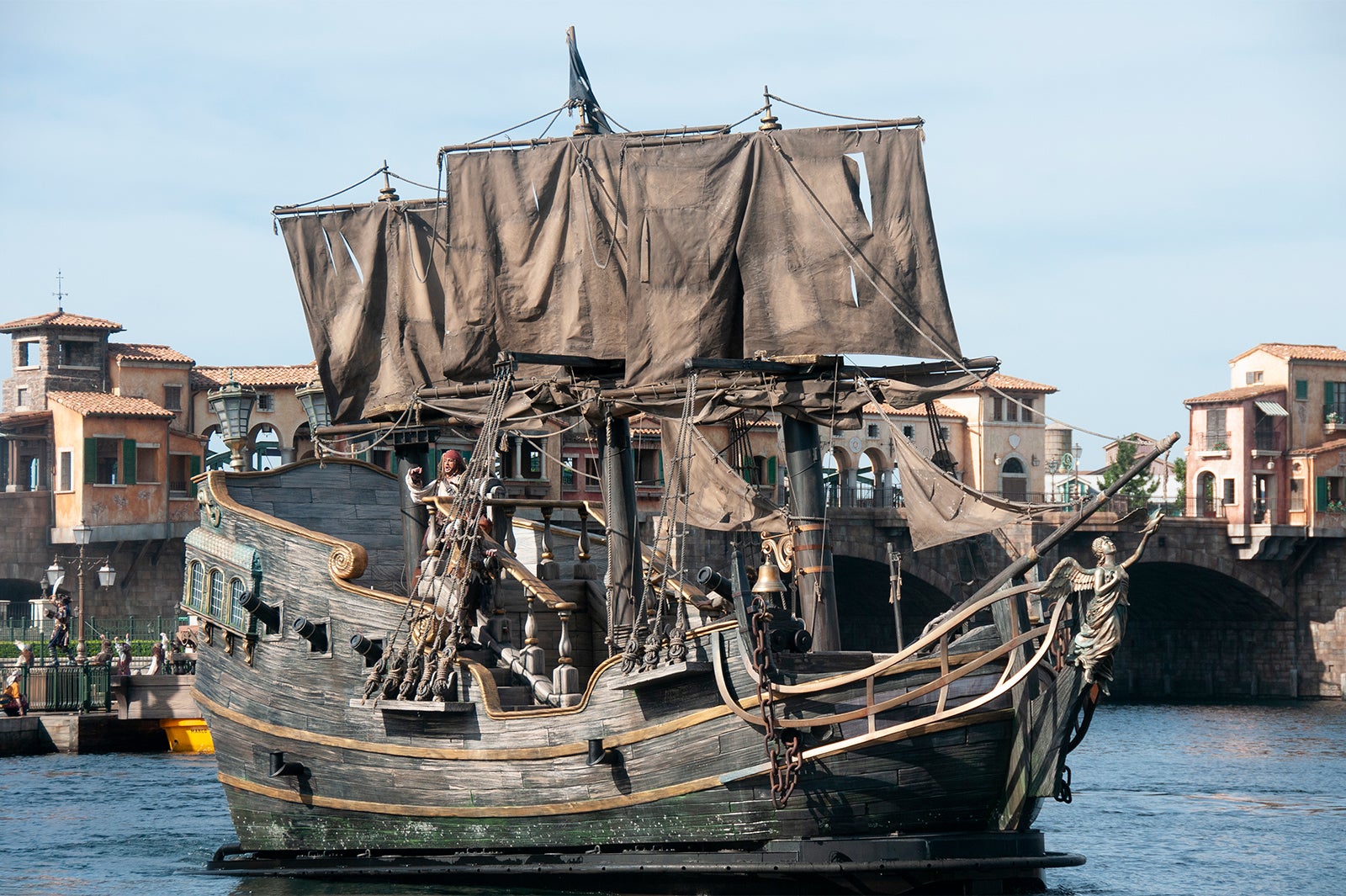 「パイレーツ・サマーバトル “ゲット・ウェット！”」（C）Disney