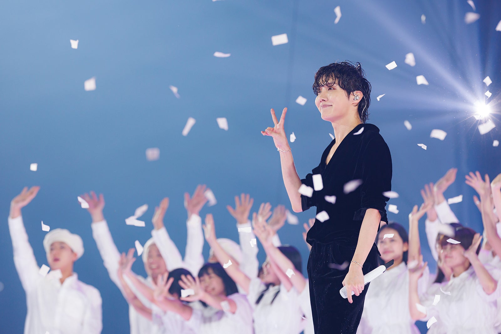 J-HOPE（2022）（C）CJ ENM Co., Ltd, All Rights