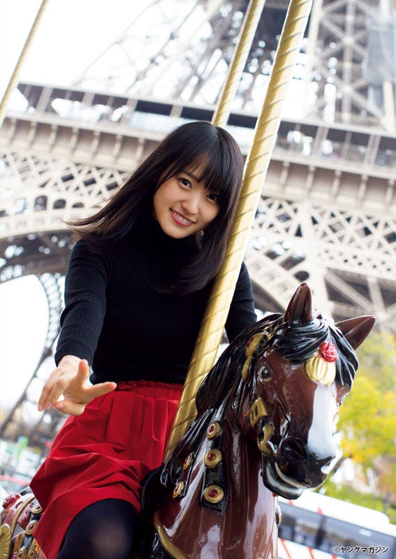 菅井友香(C)LUCKMAN/ヤングマガジン